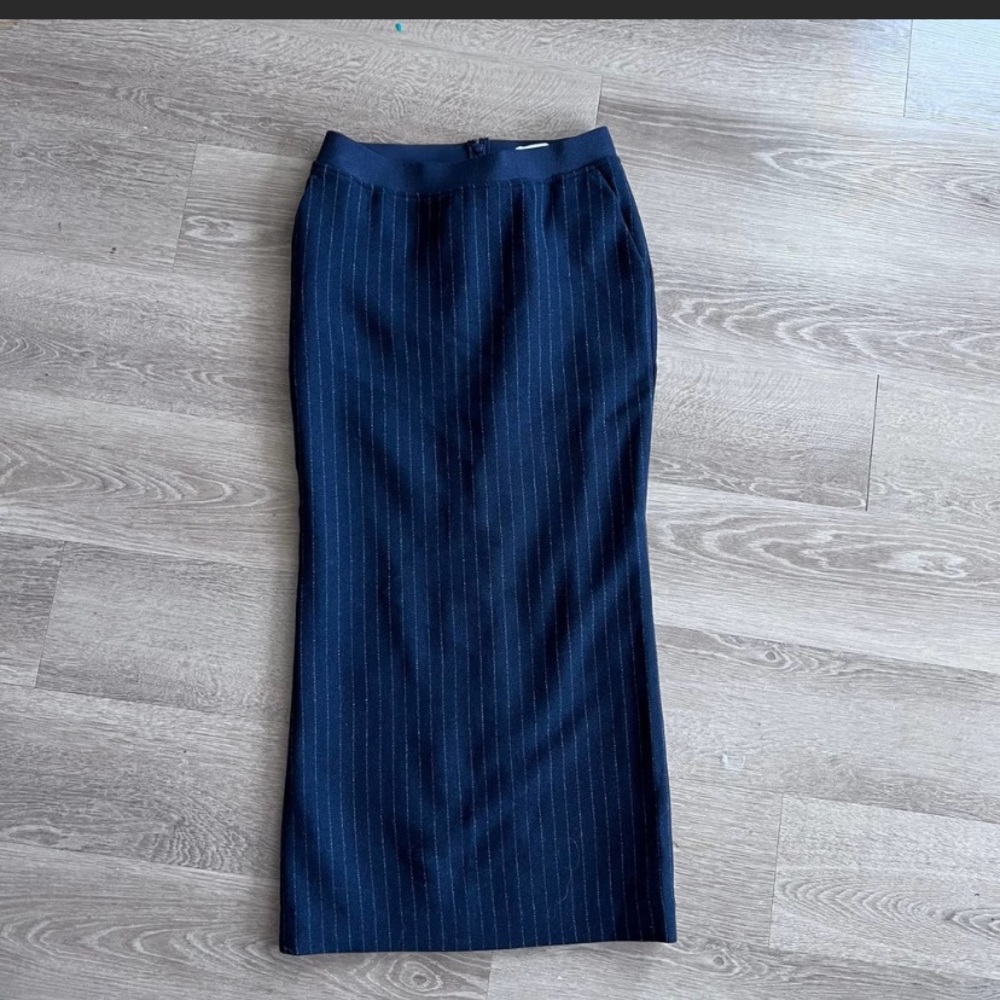Pencil skirt